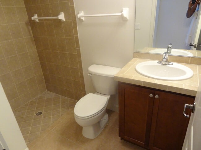 Building Photo - 3926 Sabal Way