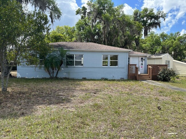 Primary Photo - Eustis - 3 Bedroom, 1 Bathroom – $1795
