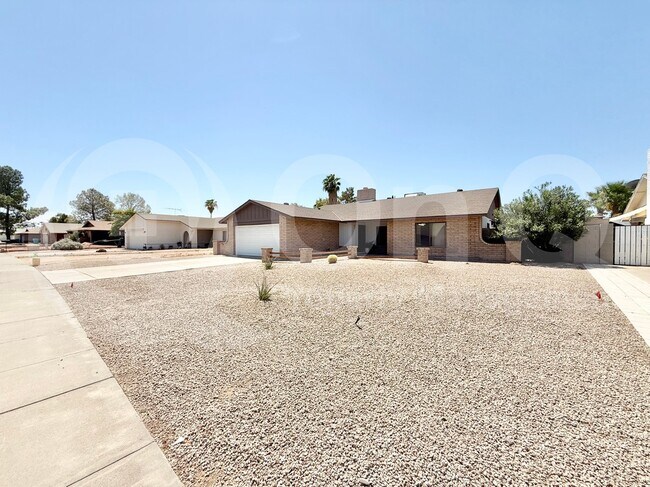 Primary Photo - 3147 W Phelps Rd