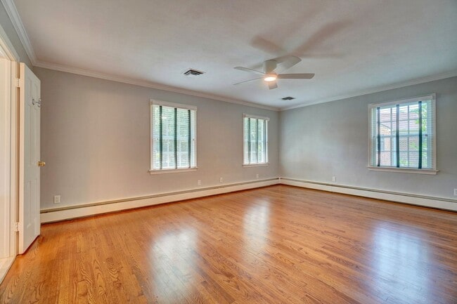 Building Photo - Available NOW! WATERFRONT Home in Witchduc...