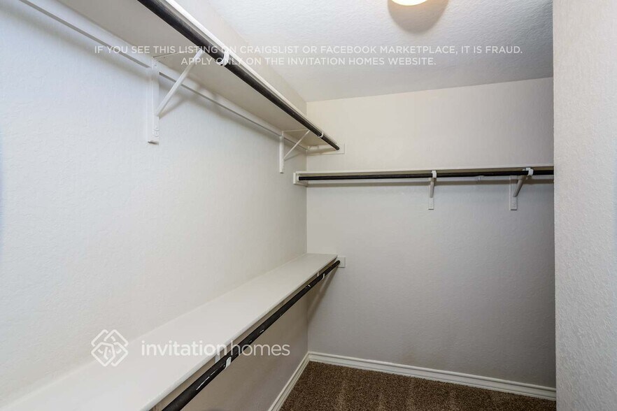 Building Photo - 13451 Drop Seed