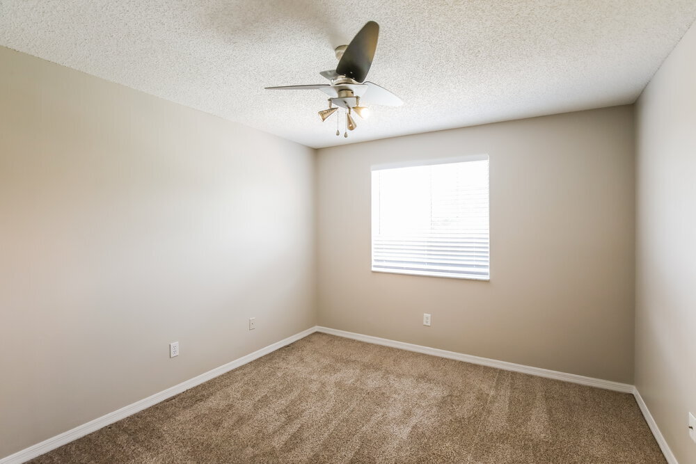 Building Photo - 333 SW 195th Ave