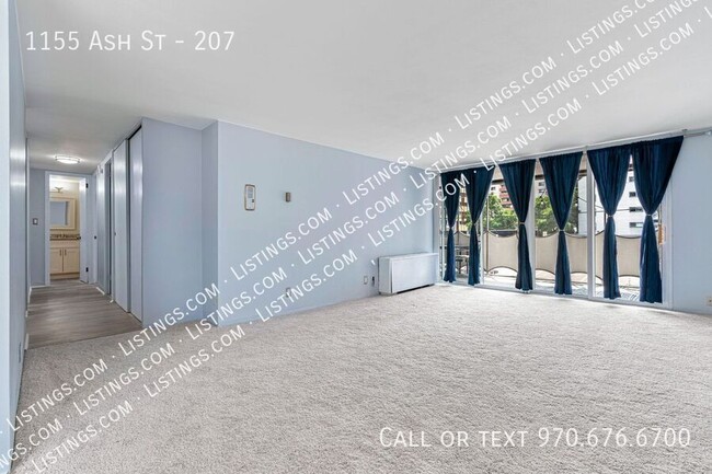 Building Photo - Condo near Congress Park!