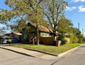 Building Photo - 2201 E 20th St