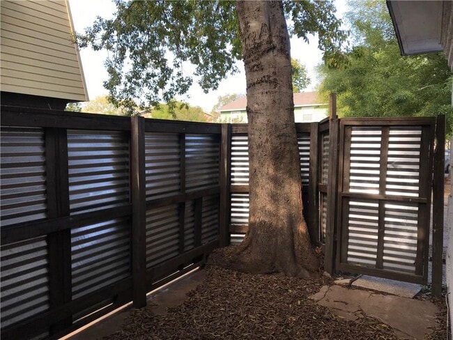 Building Photo - 4902 West Gate Blvd