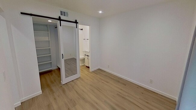 Building Photo - 1 bed/ 1 bath Condo in Goleta-Eucalyptus Grove HOA