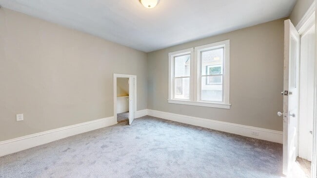 Building Photo - 3224 Walton Ave