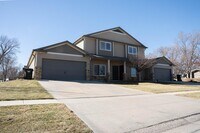 Building Photo - 1139 SW 6th St