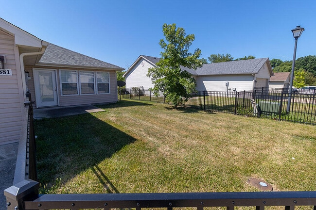 Building Photo - 1881 Field St