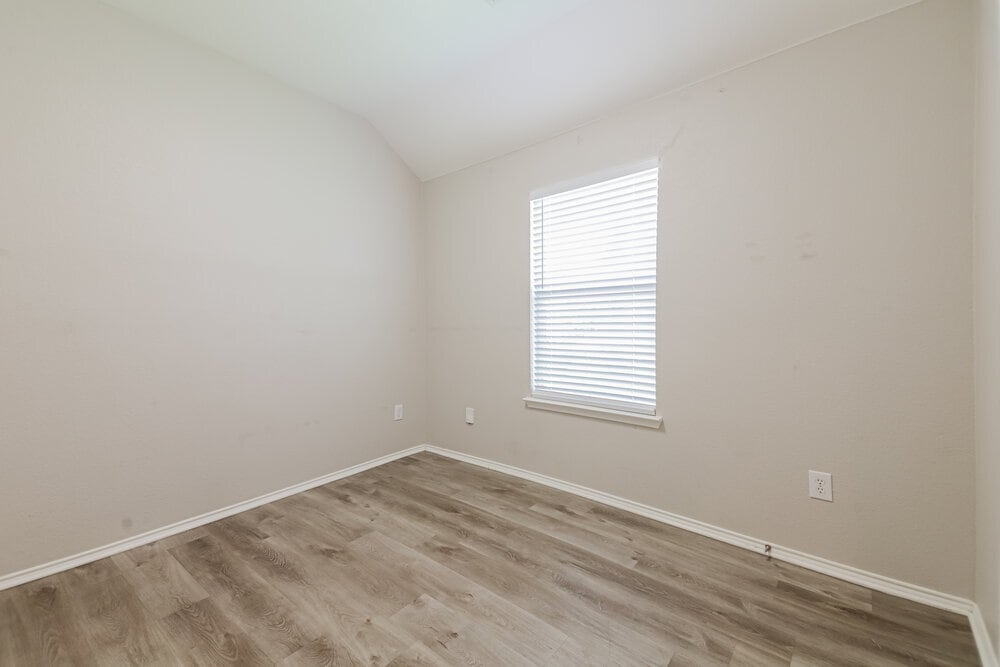 Building Photo - 904 Starling Ln