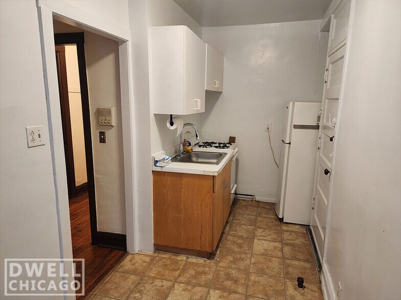 Building Photo - 2639 N Spaulding Ave