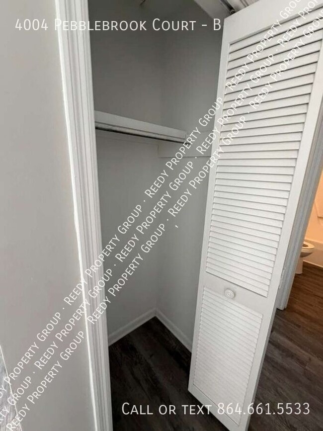 Building Photo - 4004 Pebblebrook Ct