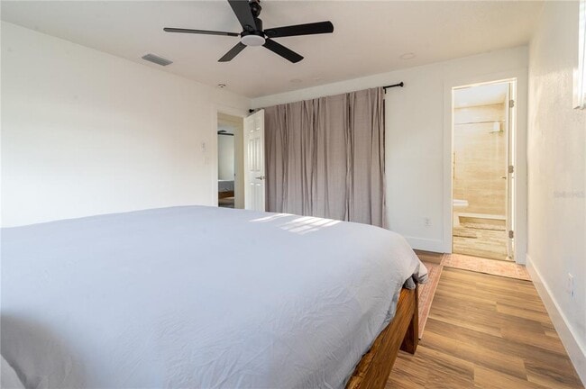 Building Photo - 1897 Dolphin Blvd S