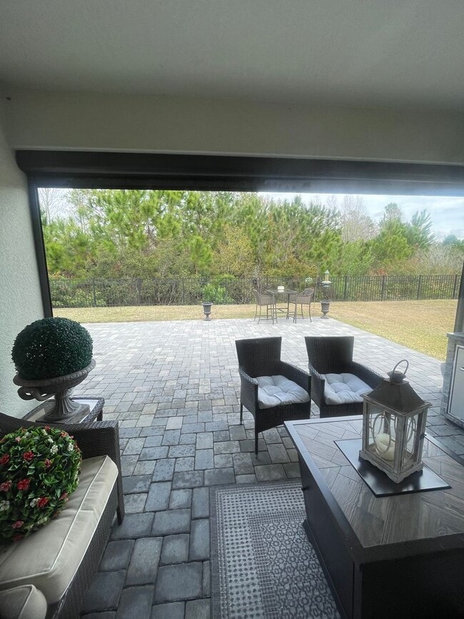 Building Photo - Beautiful, modern home for rent