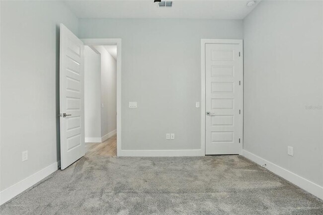 Building Photo - 25463 Hawks Run Ln
