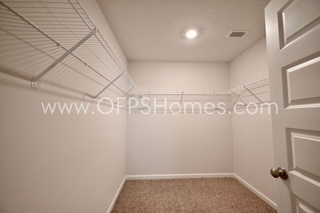 Building Photo - 4664 Honor Guard Wy