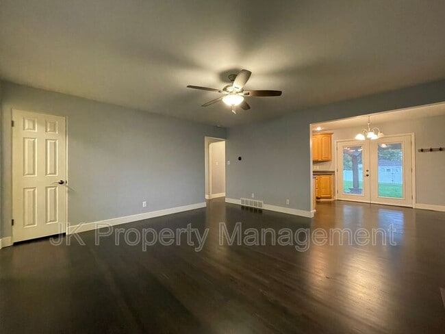 Building Photo - 4205 3rd Ave N