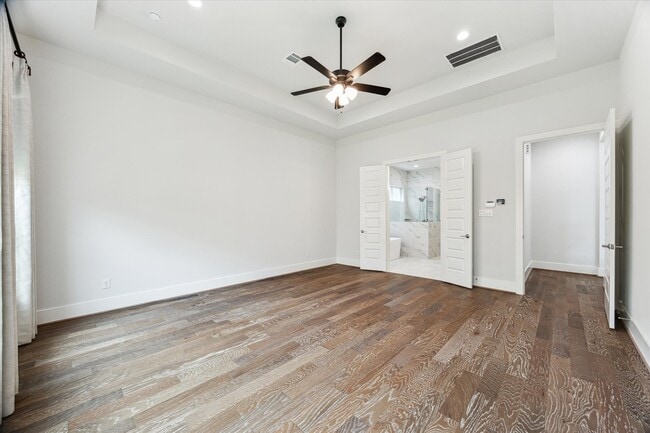 Building Photo - 626 Attingham Dr