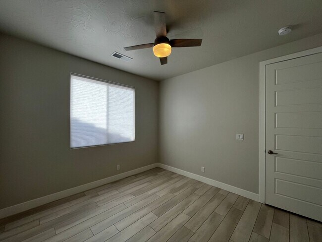 Building Photo - ADORABLE HOME IN BRIO FOR RENT!