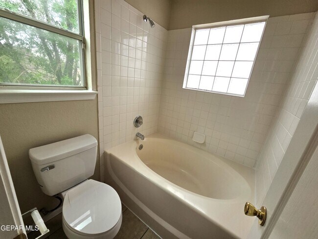 Building Photo - 12640 Gilded Sun Dr