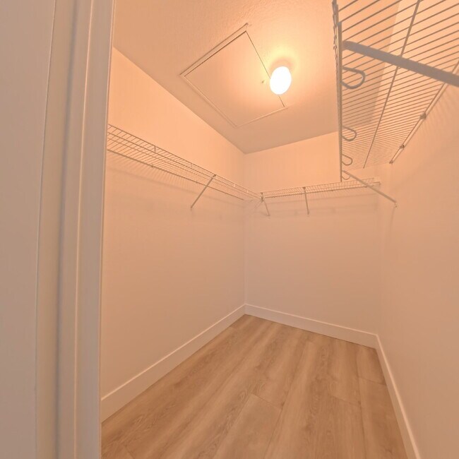 Building Photo - Upgraded 1 Bed 1 Bath Second-Story Condo at Opulence!