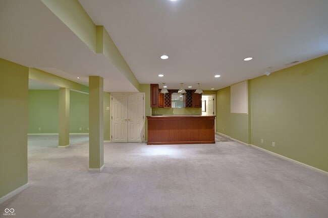 Building Photo - 1402 Edinburgh Dr