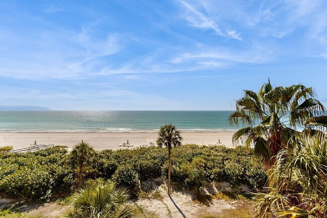 Building Photo - 1109 Gulf of Mexico Dr