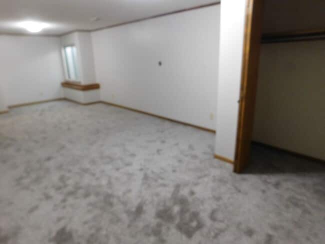 Building Photo - Stunning 5 Bedroom 3 Bathroom home!