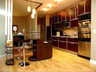 Building Photo - 691 W Wayman St