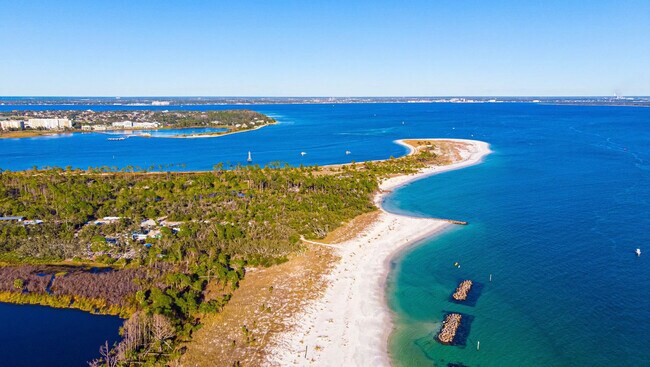 Building Photo - 76 Gulf View Dr