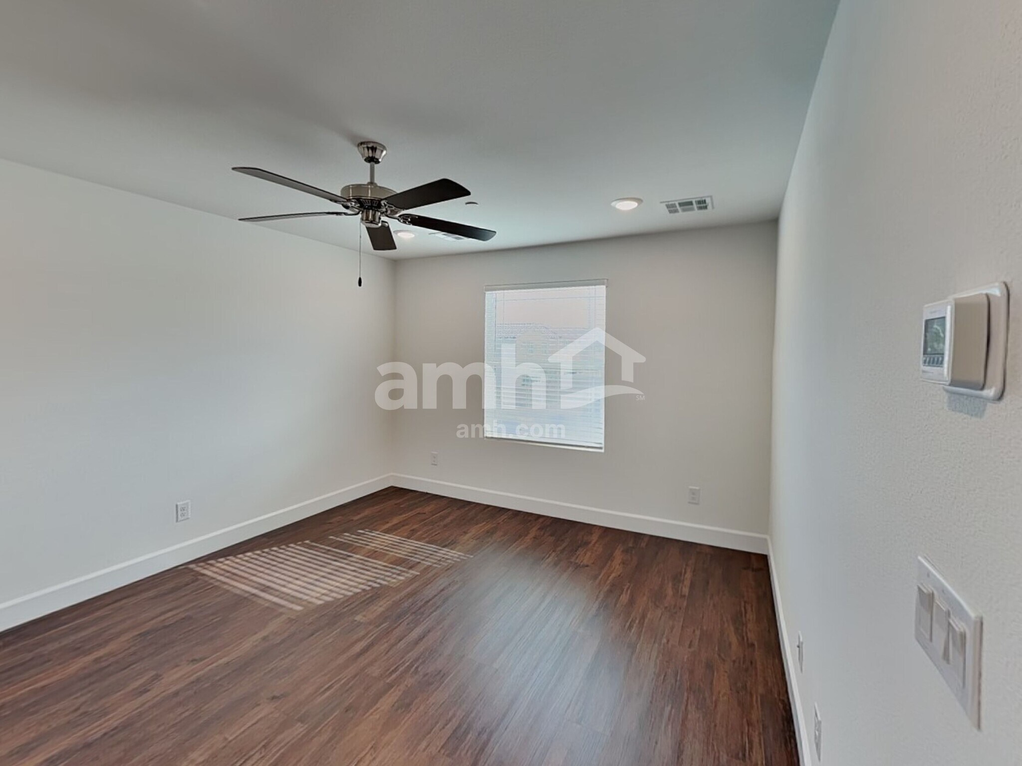 Building Photo - 132 Charmante Tulip Ln