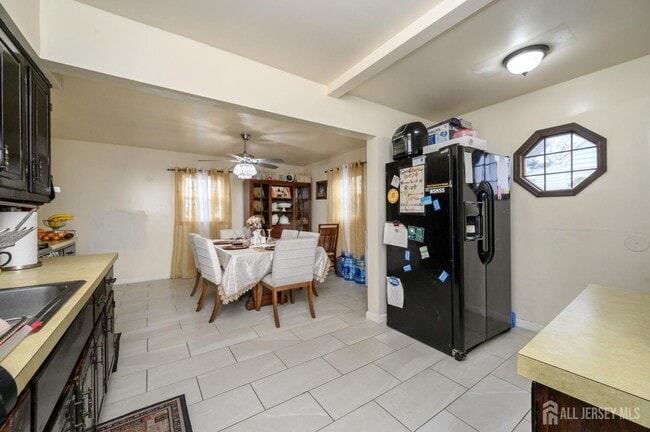 Building Photo - 1 Ovington Ave