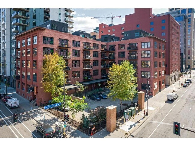 Building Photo - 607 Washington Ave S