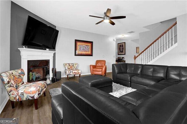 Building Photo - 2145 Waterford Park Dr