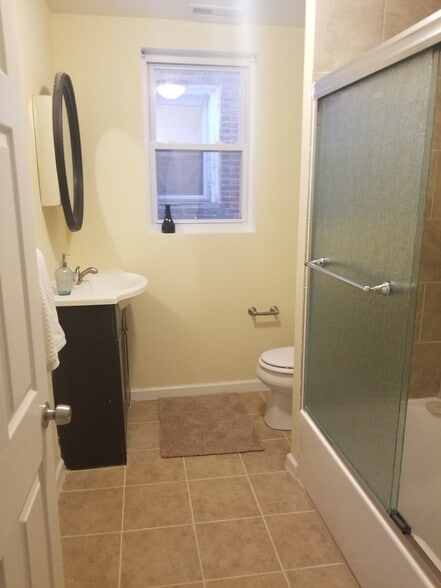 2nd fl bathroom - 4937 Chancellor St