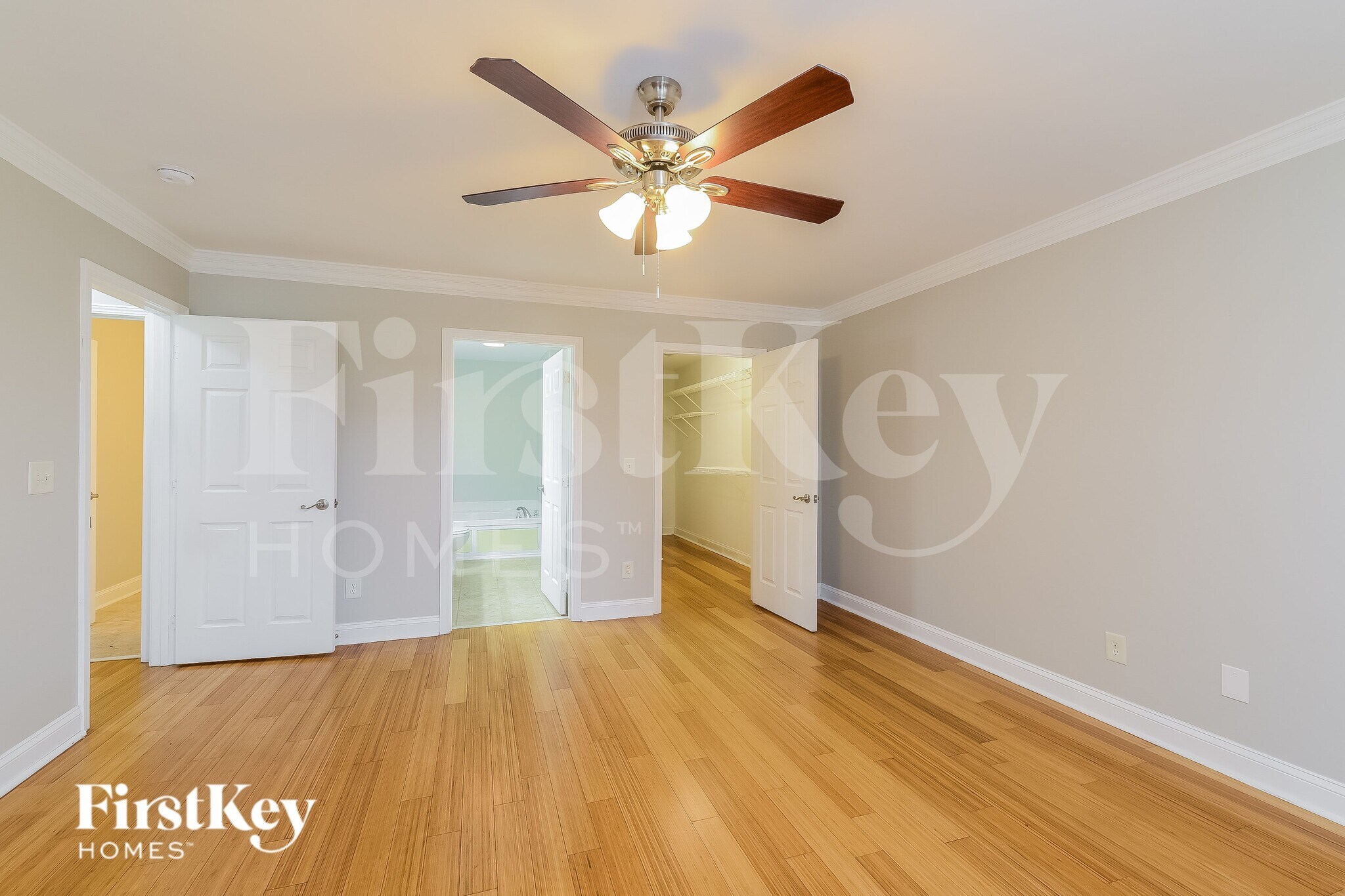 Building Photo - 5819 Willowdale Dr