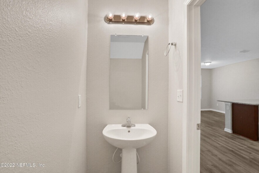 Building Photo - 8341 Homeport Ct