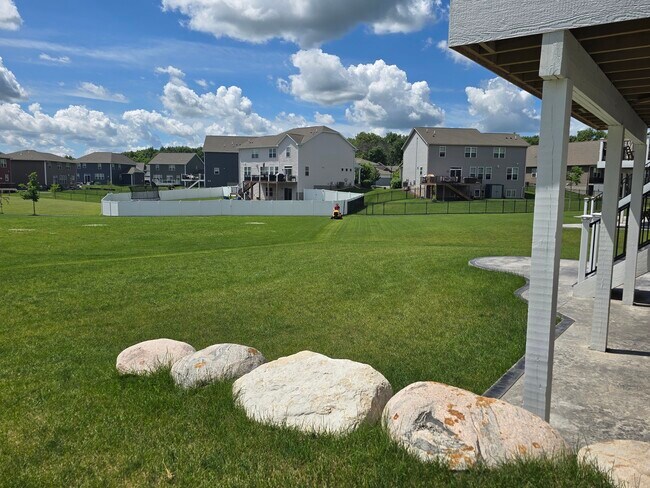Building Photo - 1515 Ironwood Dr