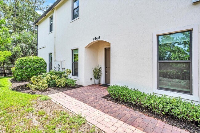 Building Photo - 9206 Passiflora Wy
