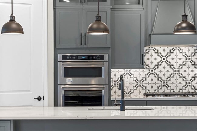 Building Photo - 8123 Fenton St