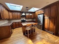 Building Photo - 1380 Bellmore Ave