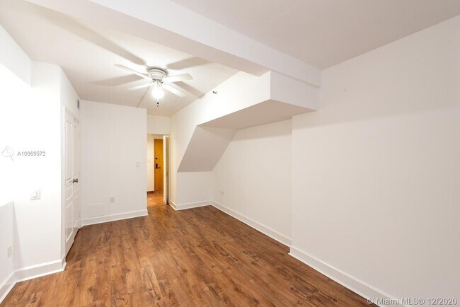 Building Photo - 2801 Florida Ave