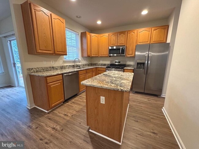 Building Photo - 8730 Phipps Farm Way