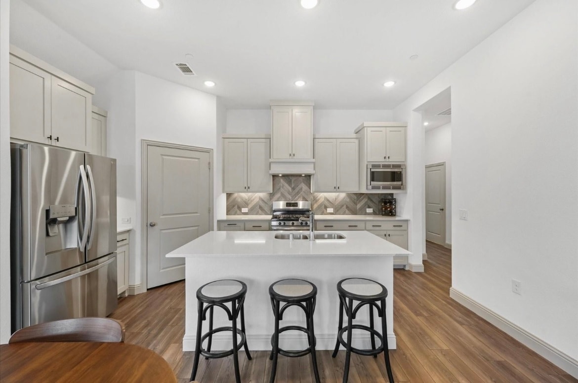 Kitchen - 1049 4th St
