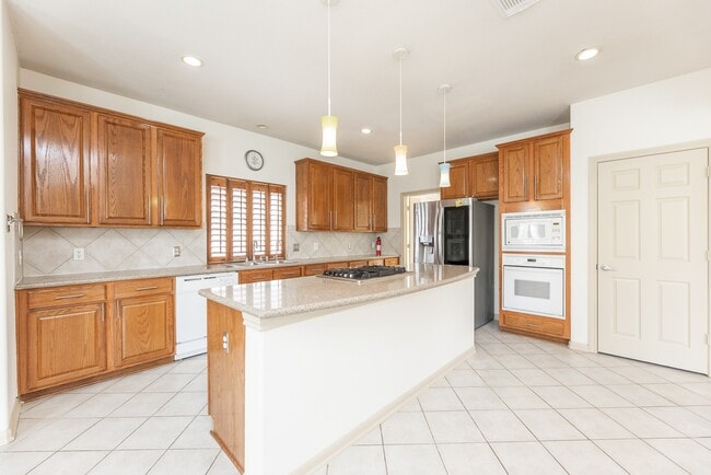 Building Photo - 17826 Island Spring Ln