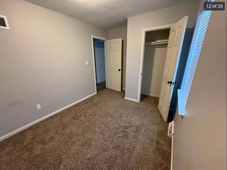 Building Photo - 3609 SW Harbor Cir