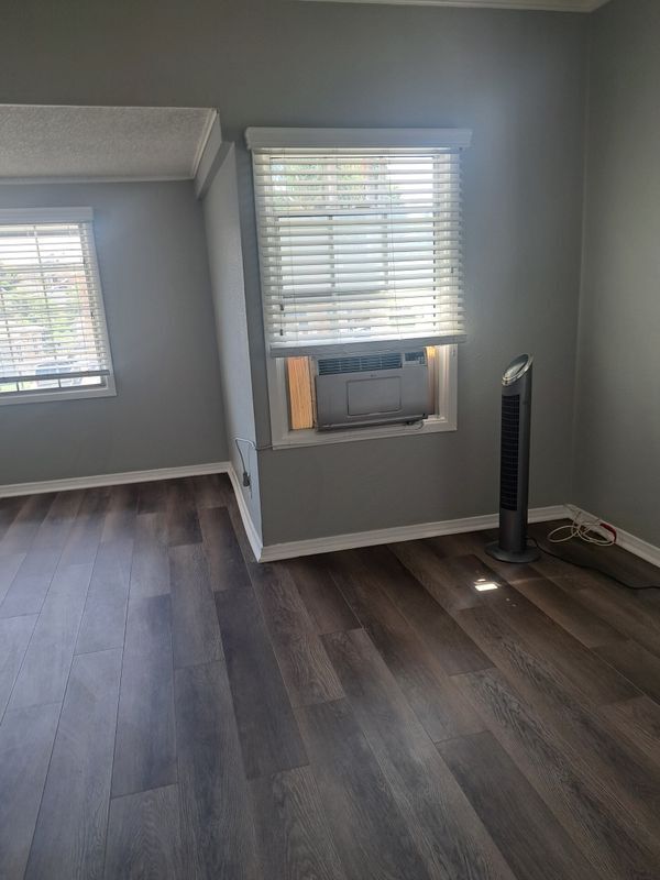 Building Photo - 666 W 3rd St