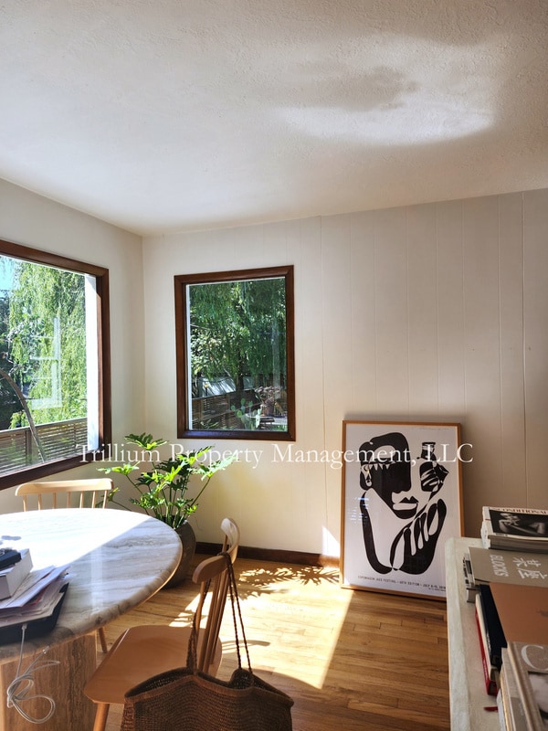 Building Photo - 3206 SW 13th Ave