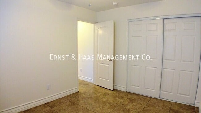 Building Photo - 1148 Termino Ave
