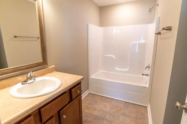 Building Photo - 2215 Del Carmel Way